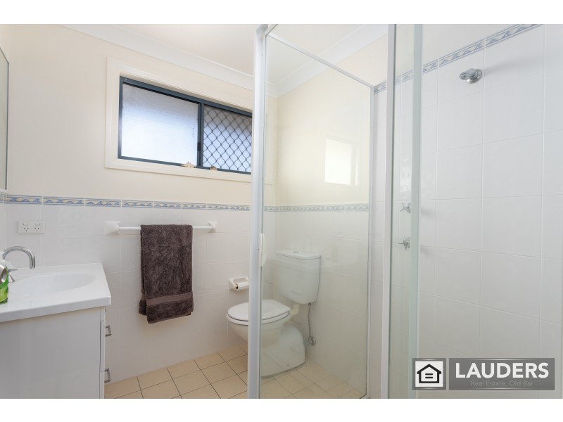 22a Ivy Crescent, Old Bar NSW 2430