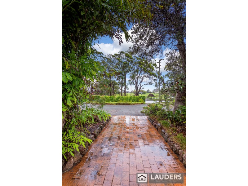 16 Berber Road, Old Bar NSW 2430