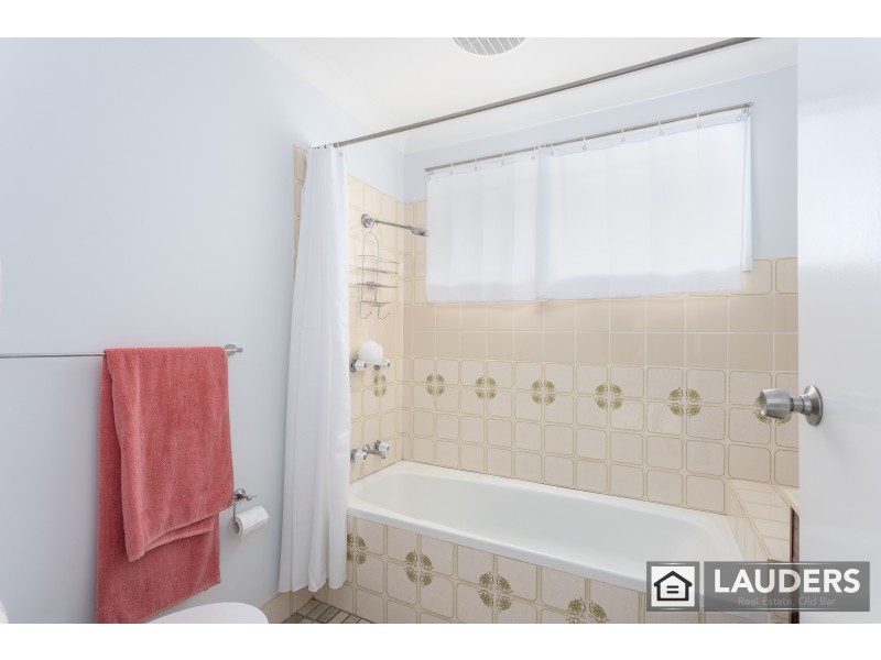 16 Berber Road, Old Bar NSW 2430