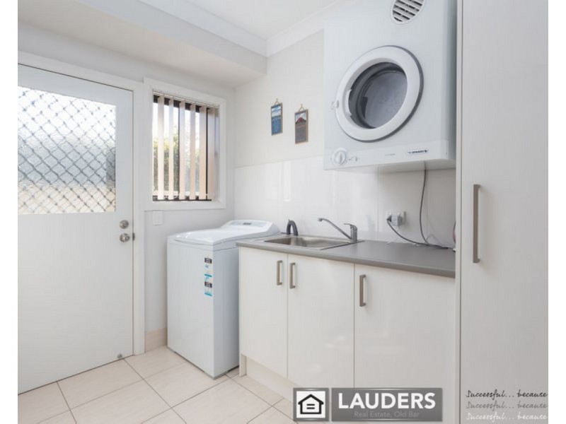 9 Janice Street, Wallabi Point NSW 2430