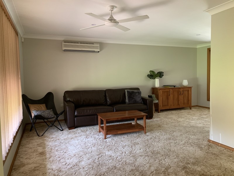 4 Joel Drive, Old Bar NSW 2430