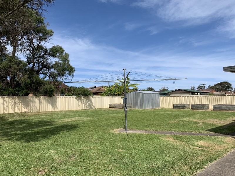 4 Joel Drive, Old Bar NSW 2430