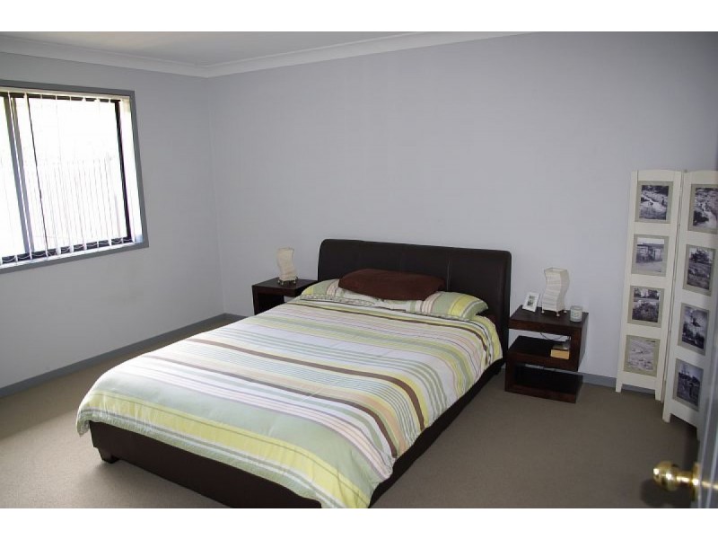 2 Greenbank Way, Old Bar NSW 2430