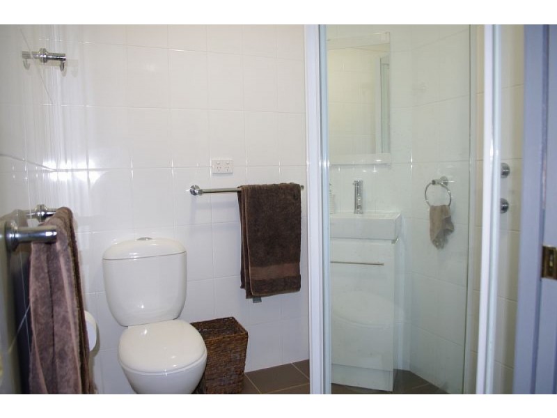 2 Greenbank Way, Old Bar NSW 2430