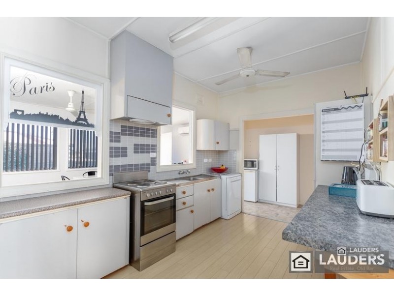 84 Cowper Street, Taree NSW 2430