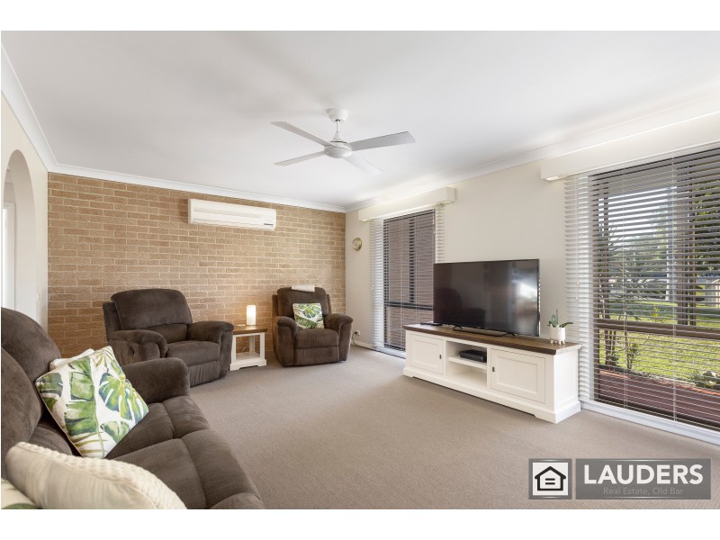 20 Joel Drive, Old Bar NSW 2430
