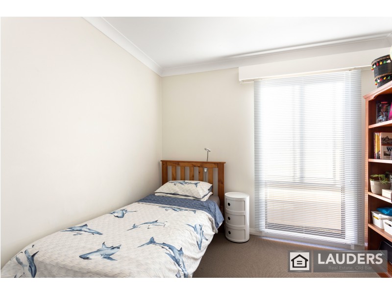 20 Joel Drive, Old Bar NSW 2430