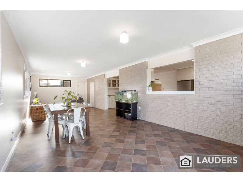 20 Joel Drive, Old Bar NSW 2430