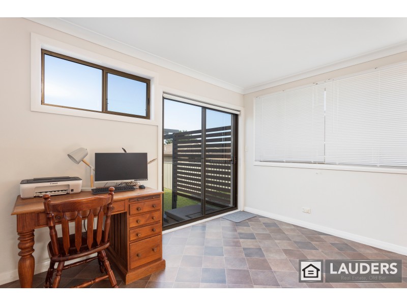 20 Joel Drive, Old Bar NSW 2430