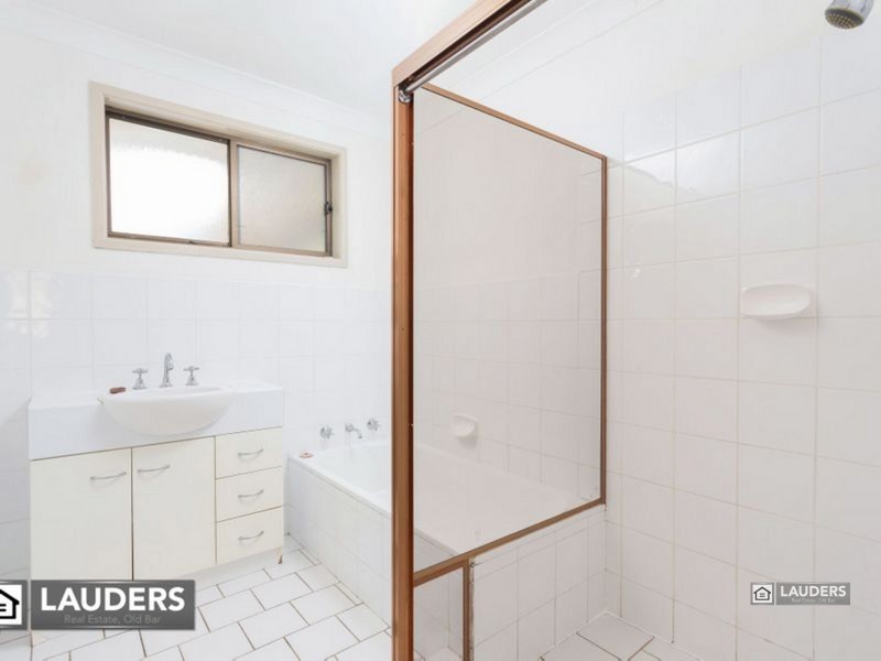 4/4 Belle Villa Parade, Old Bar NSW 2430
