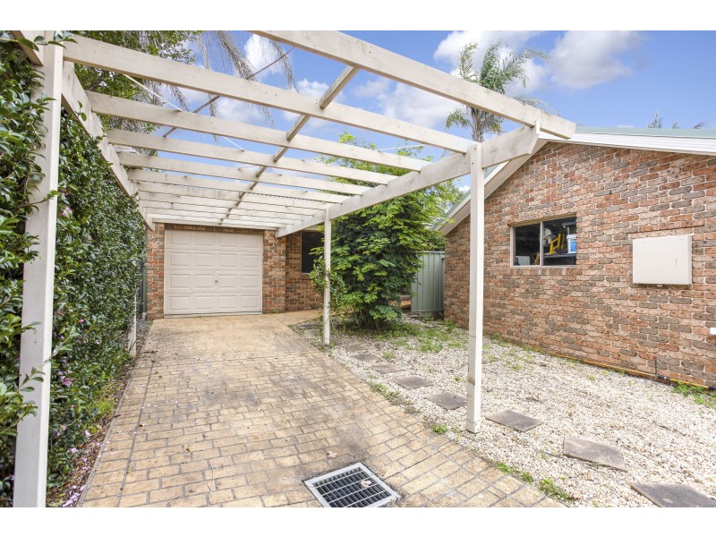1/7 Paradise Close, Old Bar NSW 2430