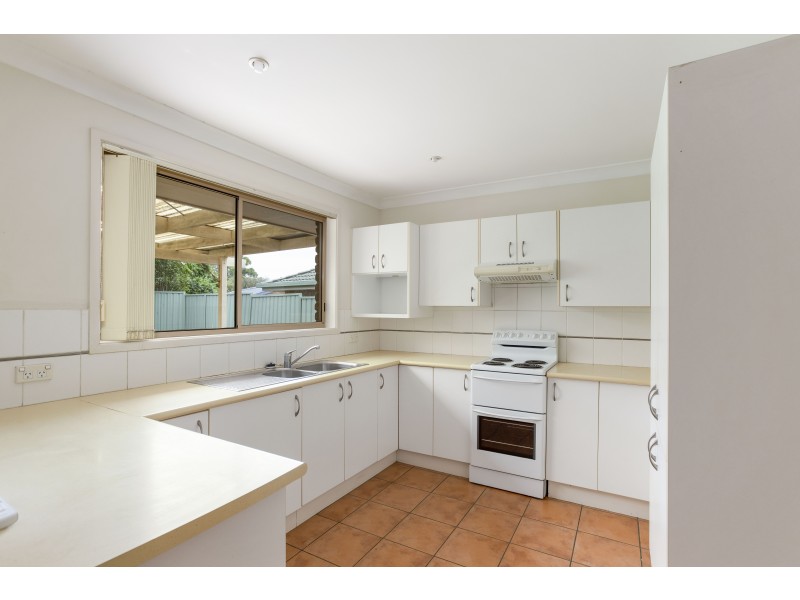1/7 Paradise Close, Old Bar NSW 2430