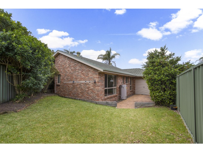 1/7 Paradise Close, Old Bar NSW 2430
