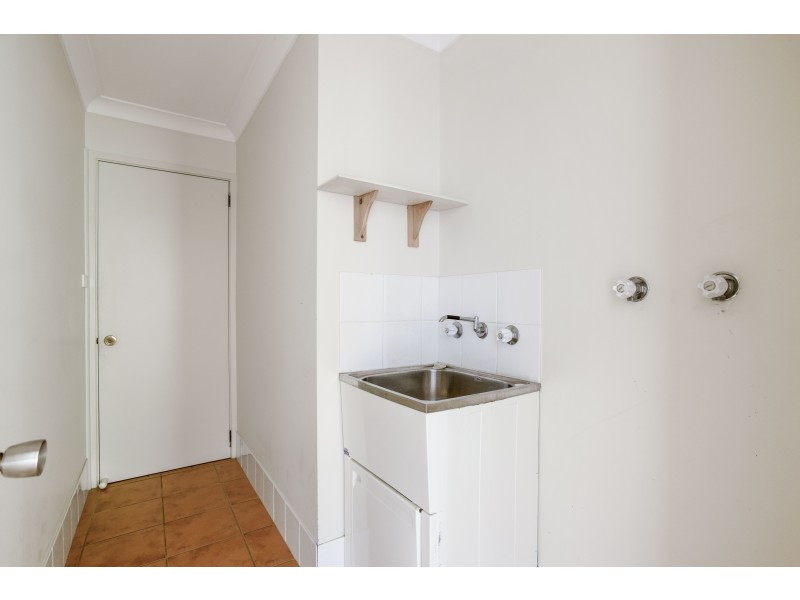 1/7 Paradise Close, Old Bar NSW 2430