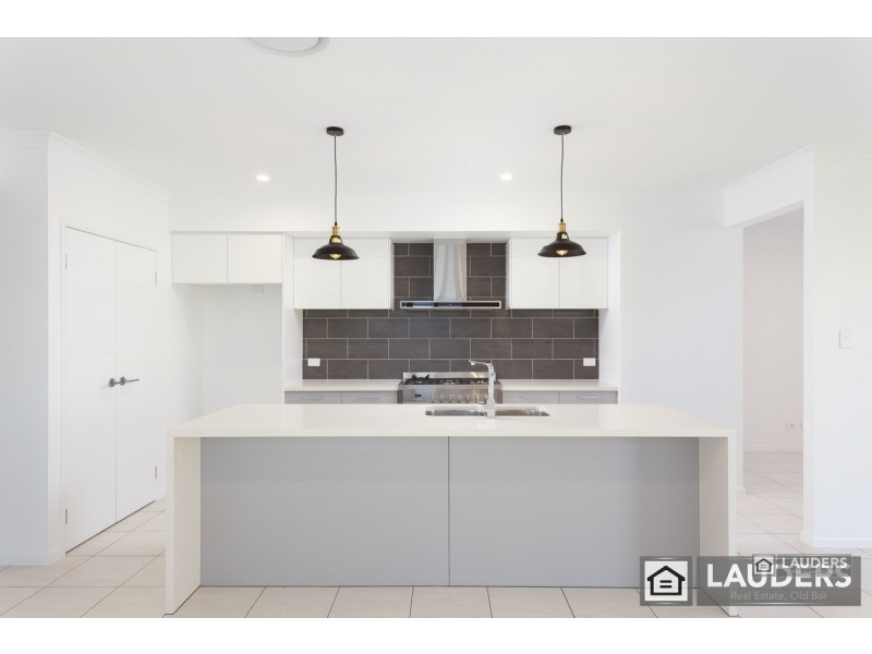 8 Viewmont Way, Old Bar NSW 2430