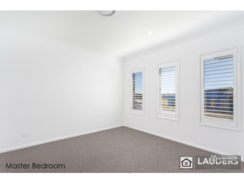 8 Viewmont Way, Old Bar NSW 2430