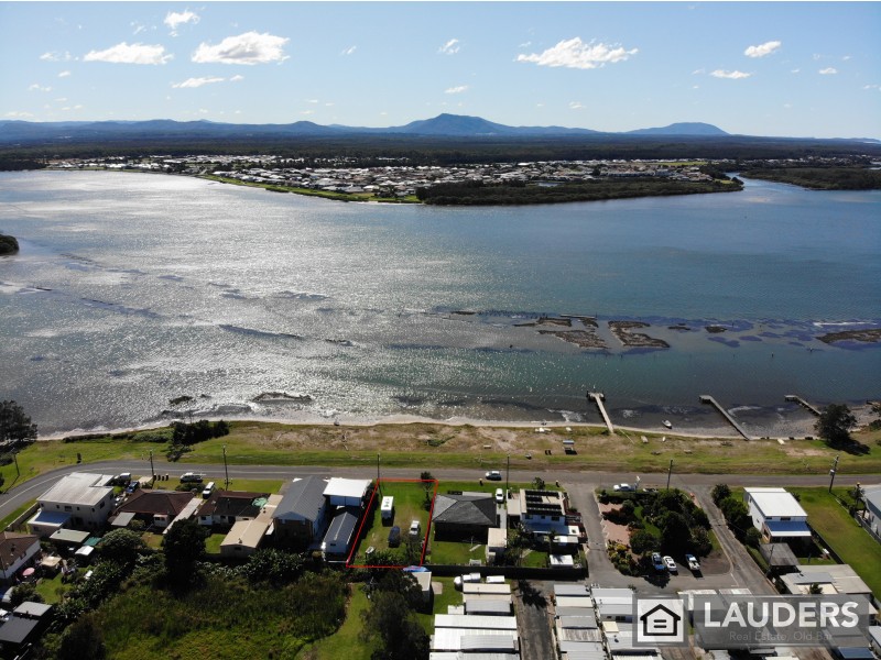 15 Main Road, Manning Point NSW 2430