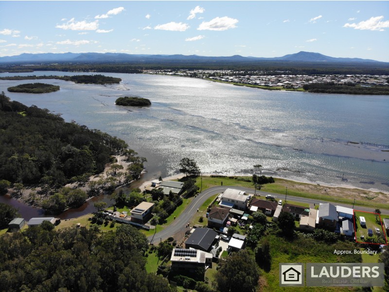 15 Main Road, Manning Point NSW 2430