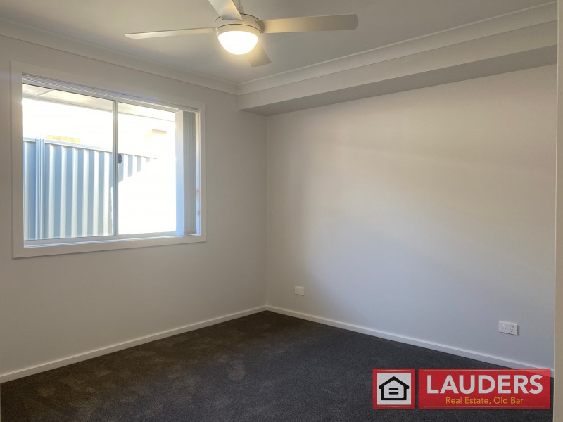 9 Ondaroo Crest, Old Bar NSW 2430