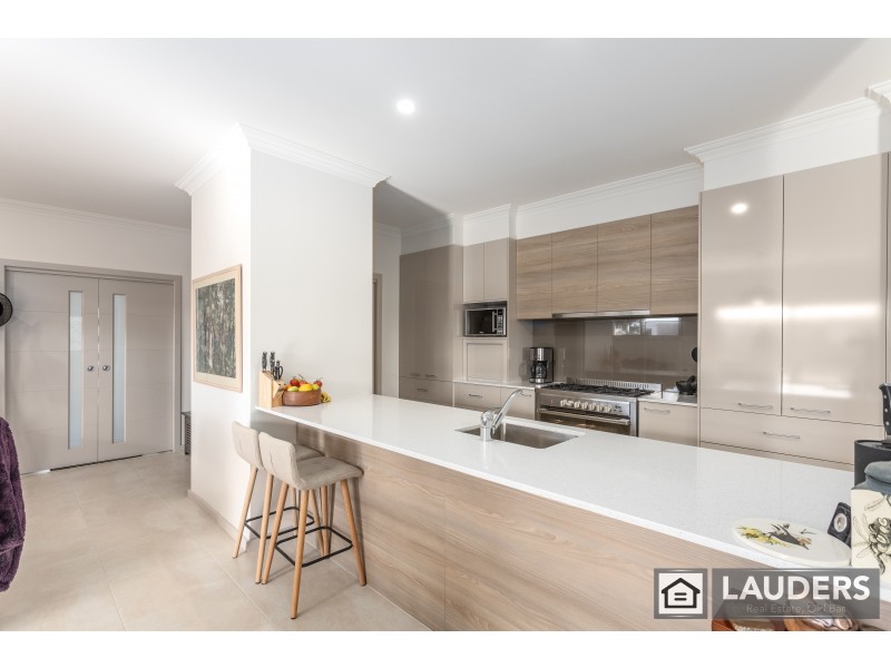 10 Bunyan Avenue, Old Bar NSW 2430