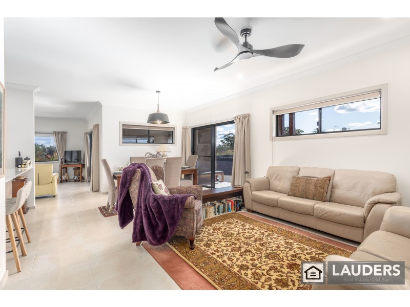 10 Bunyan Avenue, Old Bar NSW 2430