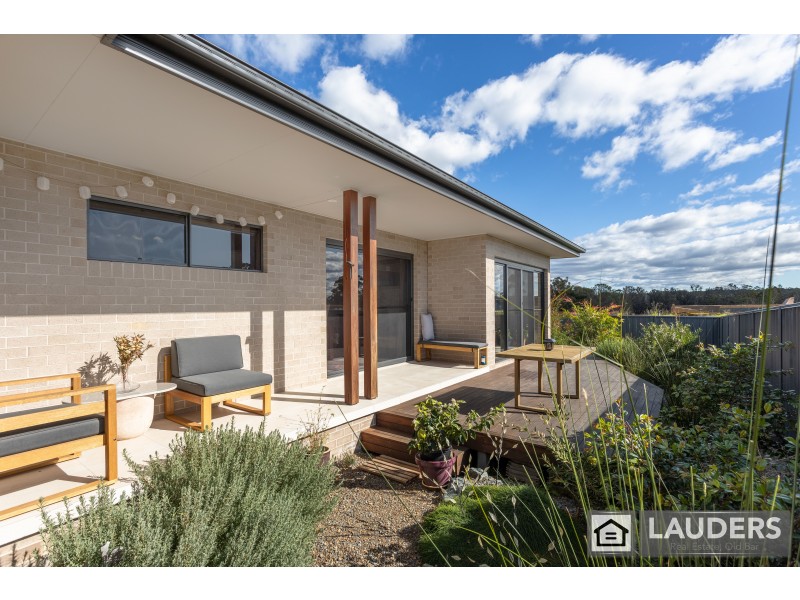 10 Bunyan Avenue, Old Bar NSW 2430