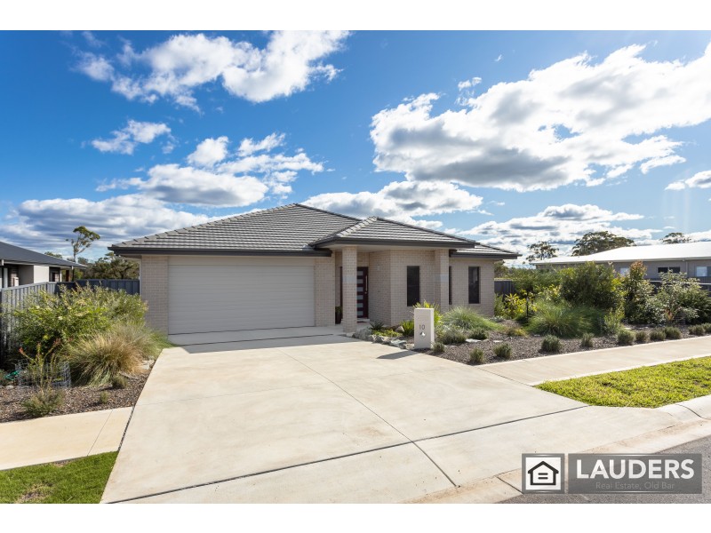 10 Bunyan Avenue, Old Bar NSW 2430