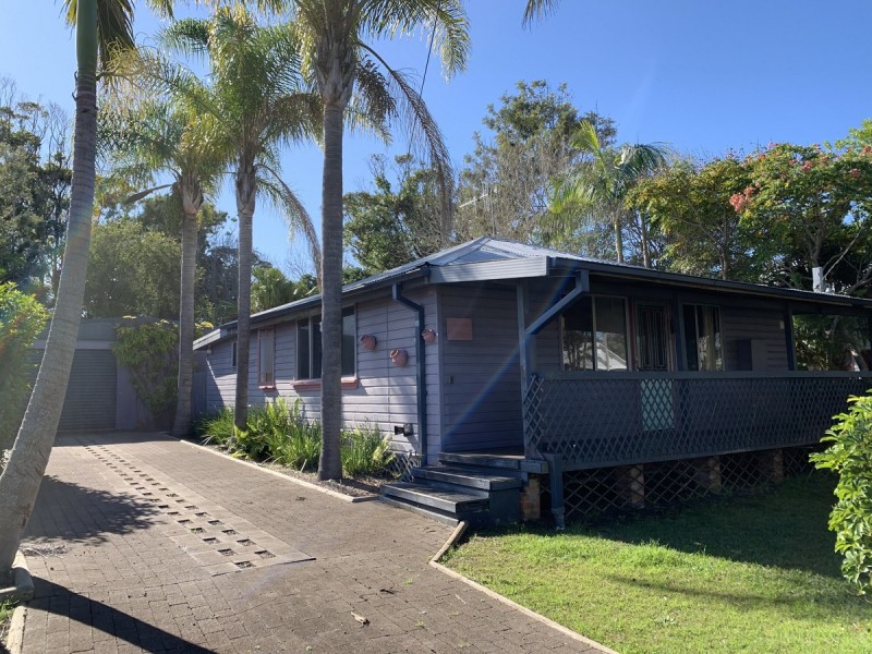 17 Clerke Street, Old Bar NSW 2430