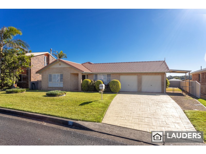 38 Carrabeen Drive, Old Bar NSW 2430