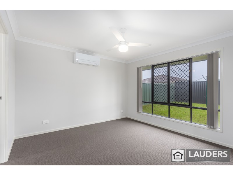 16 Mackerel Way, Old Bar NSW 2430