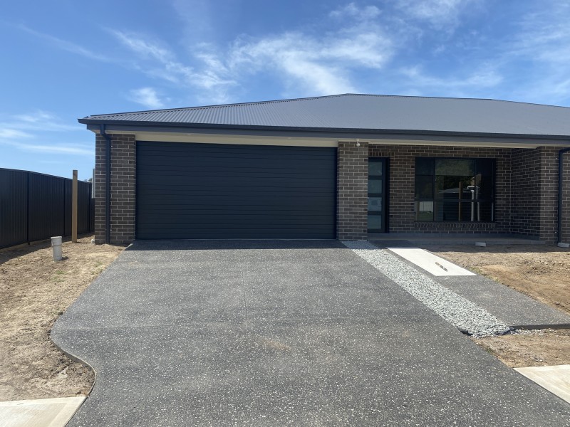 2/20 Bunyan Avenue, Old Bar NSW 2430