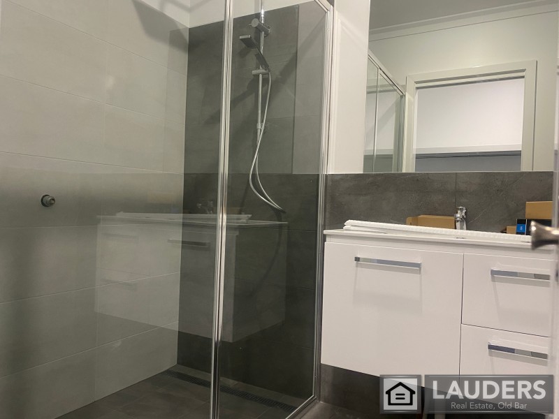 2/20 Bunyan Avenue, Old Bar NSW 2430