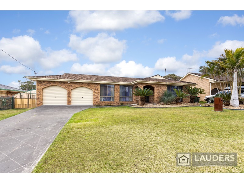 11 Cross Street, Old Bar NSW 2430