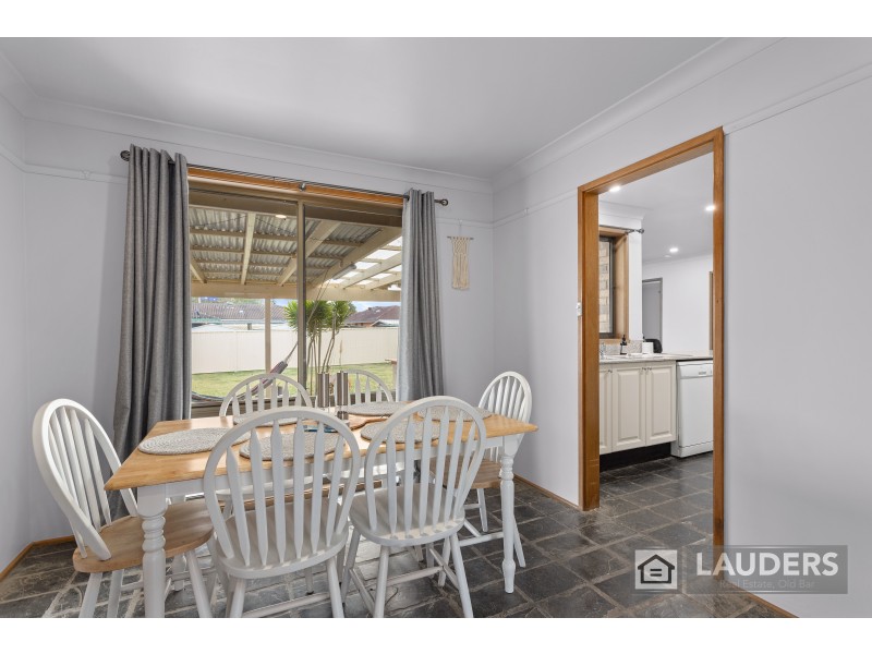 11 Cross Street, Old Bar NSW 2430