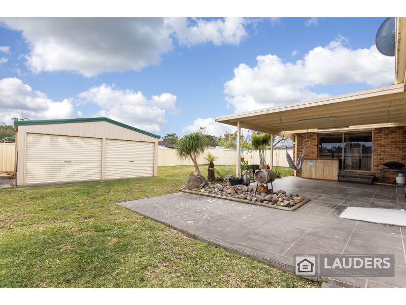 11 Cross Street, Old Bar NSW 2430