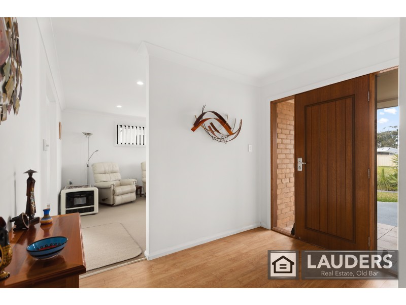 14 Yellowfin Avenue, Old Bar NSW 2430