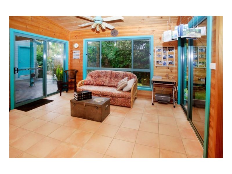 18 Connell Street, Old Bar NSW 2430