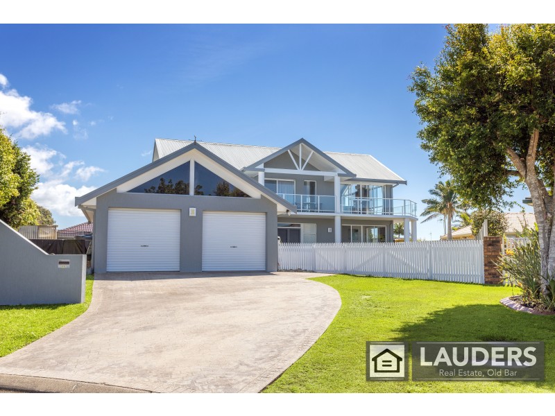 11 Laurina Close, Old Bar NSW 2430