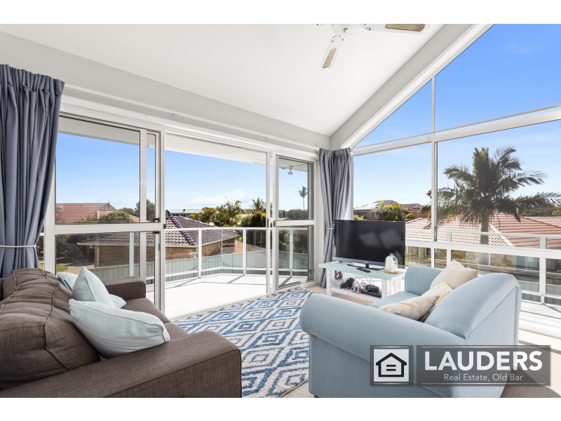 11 Laurina Close, Old Bar NSW 2430