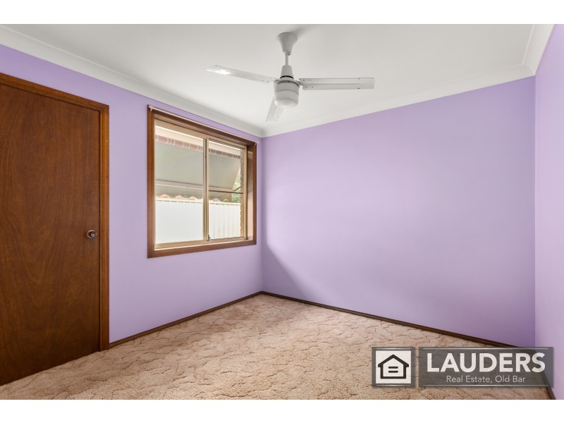 4 Pryor Crescent, Old Bar NSW 2430