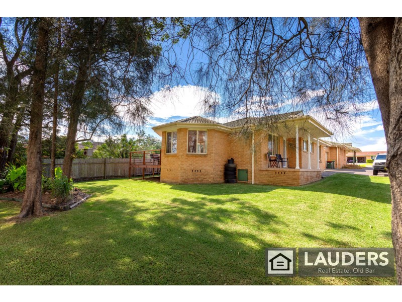 19B Molong Road, Old Bar NSW 2430
