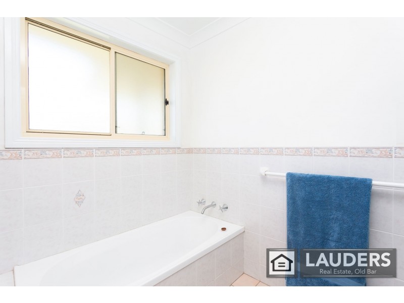 19B Molong Road, Old Bar NSW 2430