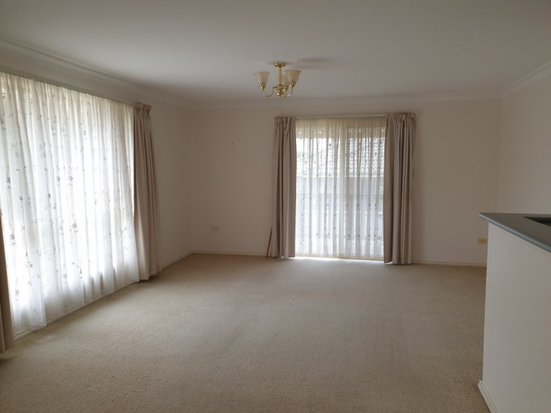 1/68 Old Bar Road, Old Bar NSW 2430