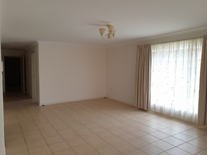 1/68 Old Bar Road, Old Bar NSW 2430