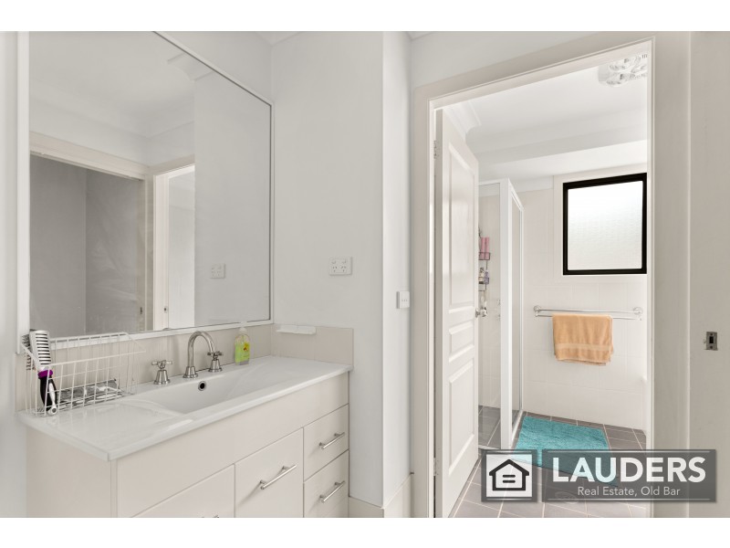 17 Flagtail Avenue, Old Bar NSW 2430