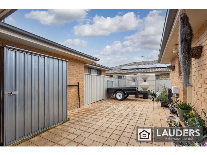 17 Flagtail Avenue, Old Bar NSW 2430