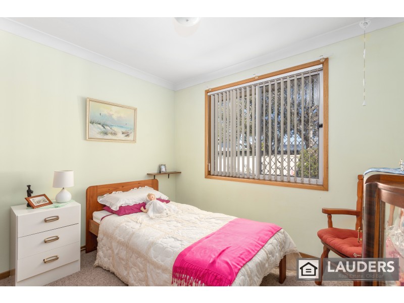 22 Joel Drive, Old Bar NSW 2430