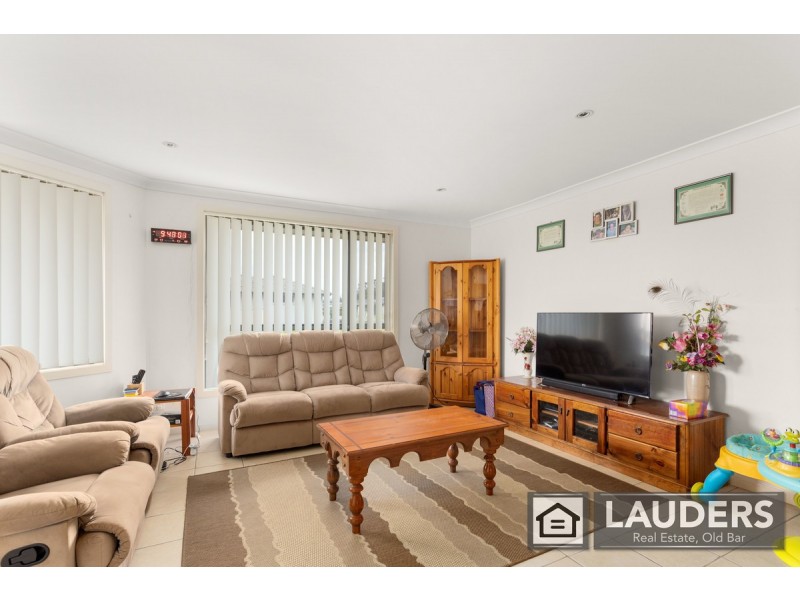 17 Flagtail Avenue, Old Bar NSW 2430