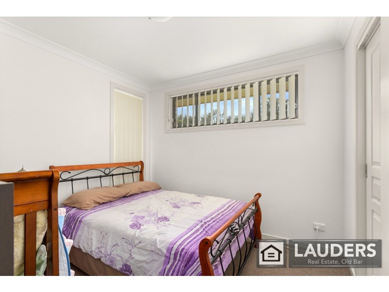 17 Flagtail Avenue, Old Bar NSW 2430