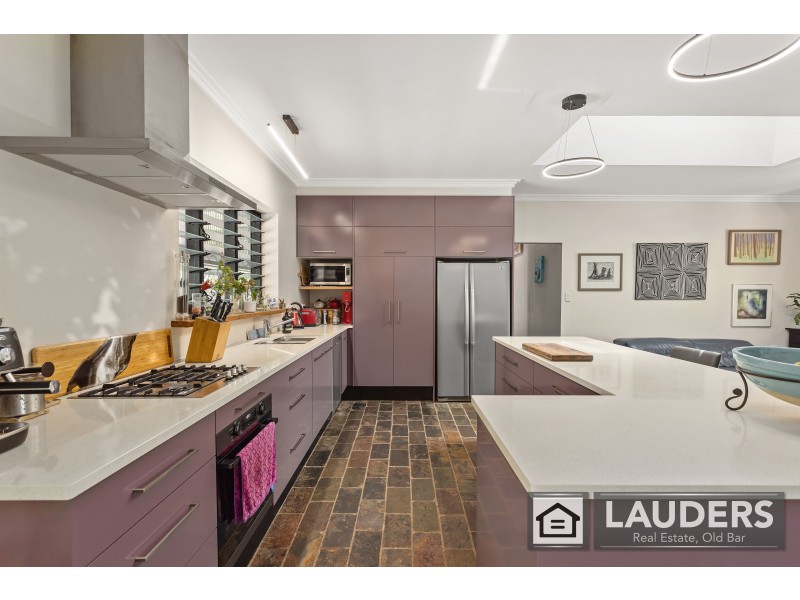 42 Jobsons Lane, Mitchells Island NSW 2430